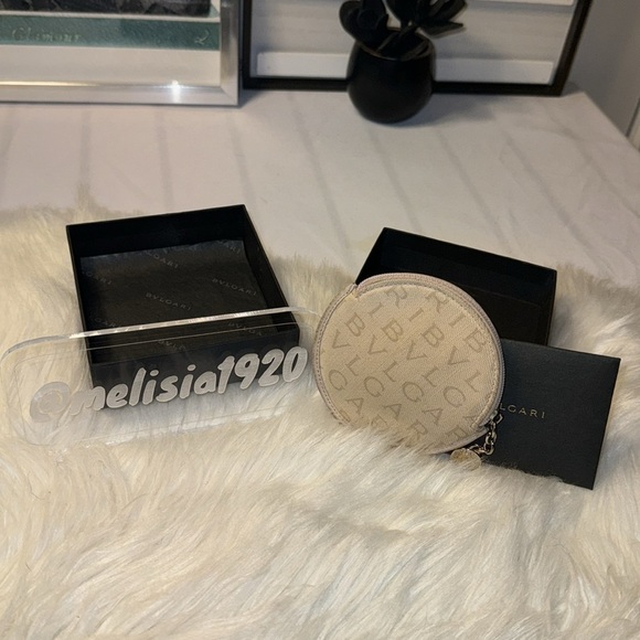 Pre owned  BVLGARI cream taupe Leather trim cream canvas Round MAMMET Coin Purse - Picture 2 of 7